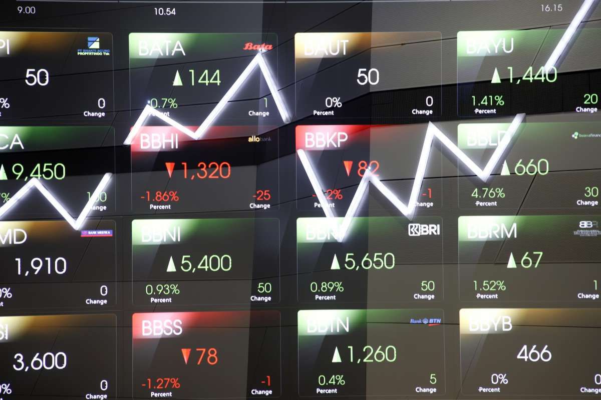 IHSG Melemah, Investor Asing Ramai-ramai Lepas Saham di Tengah Aksi Jual