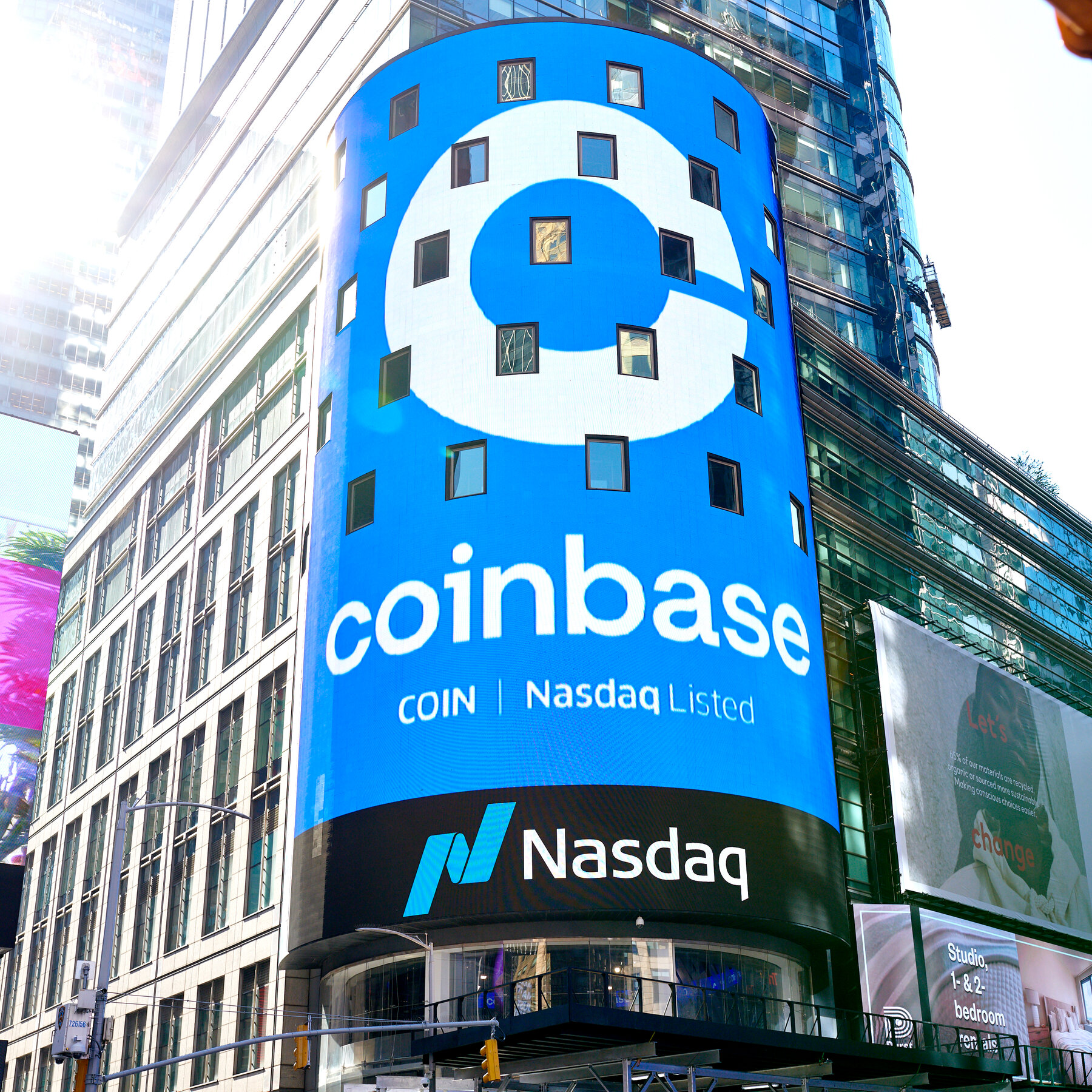 Coinbase Catat Sejarah, Resmi Masuk S&P 500 pada 19 Mei 2025