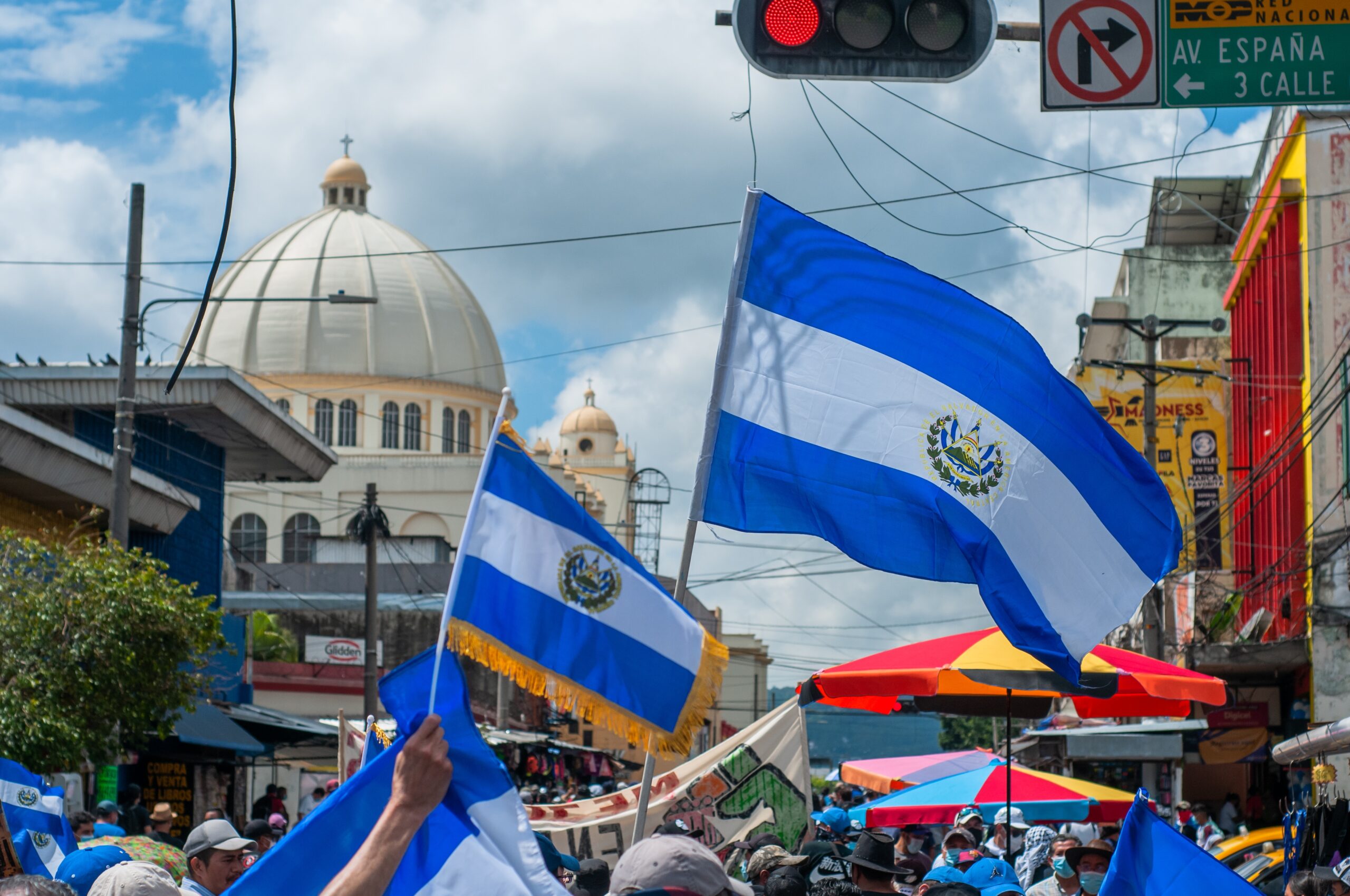 El Salvador Terus Tambah Cadangan Bitcoin Meski Terikat Kesepakatan IMF