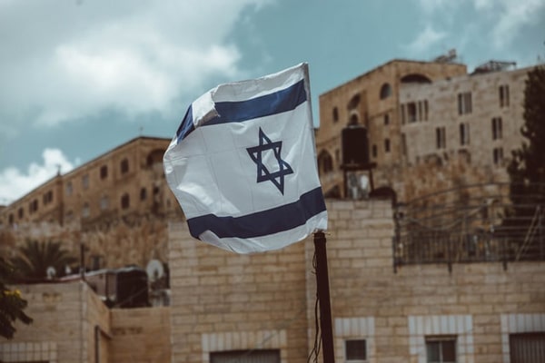 Bursa Saham Israel Catat Rekor Tertinggi dan Keuntungan Terbesar di Timur Tengah Selama Perang