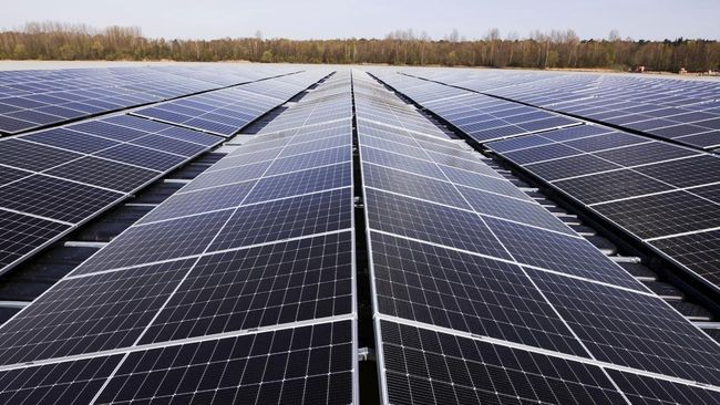 Saham Energi Terbarukan di AS Melonjak Usai Senat Hapus Ketentuan Pajak Proyek Hijau